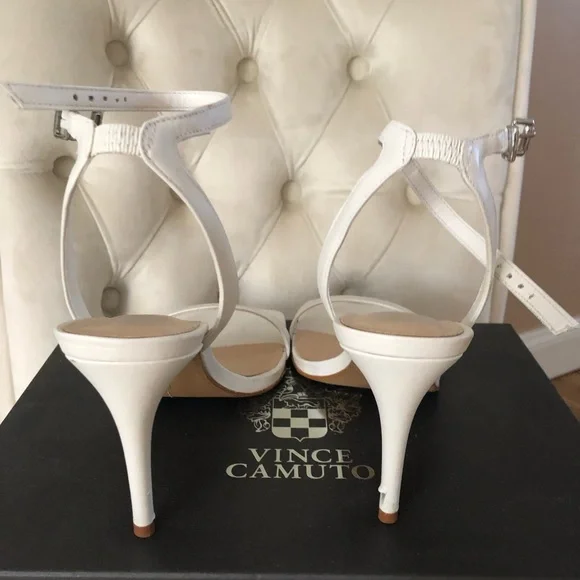 Vince Camuto white sandal heels - Picture 3 of 7